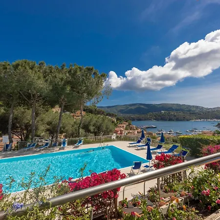 Il Porto Bilocale 11 Con Piscina - Goelba Appartement *
