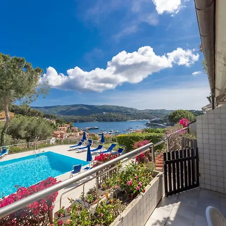 Il Porto Bilocale 11 Con Piscina - Goelba شقة *