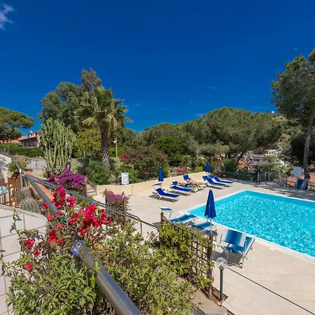 شقة Il Porto Bilocale 11 Con Piscina - Goelba *
